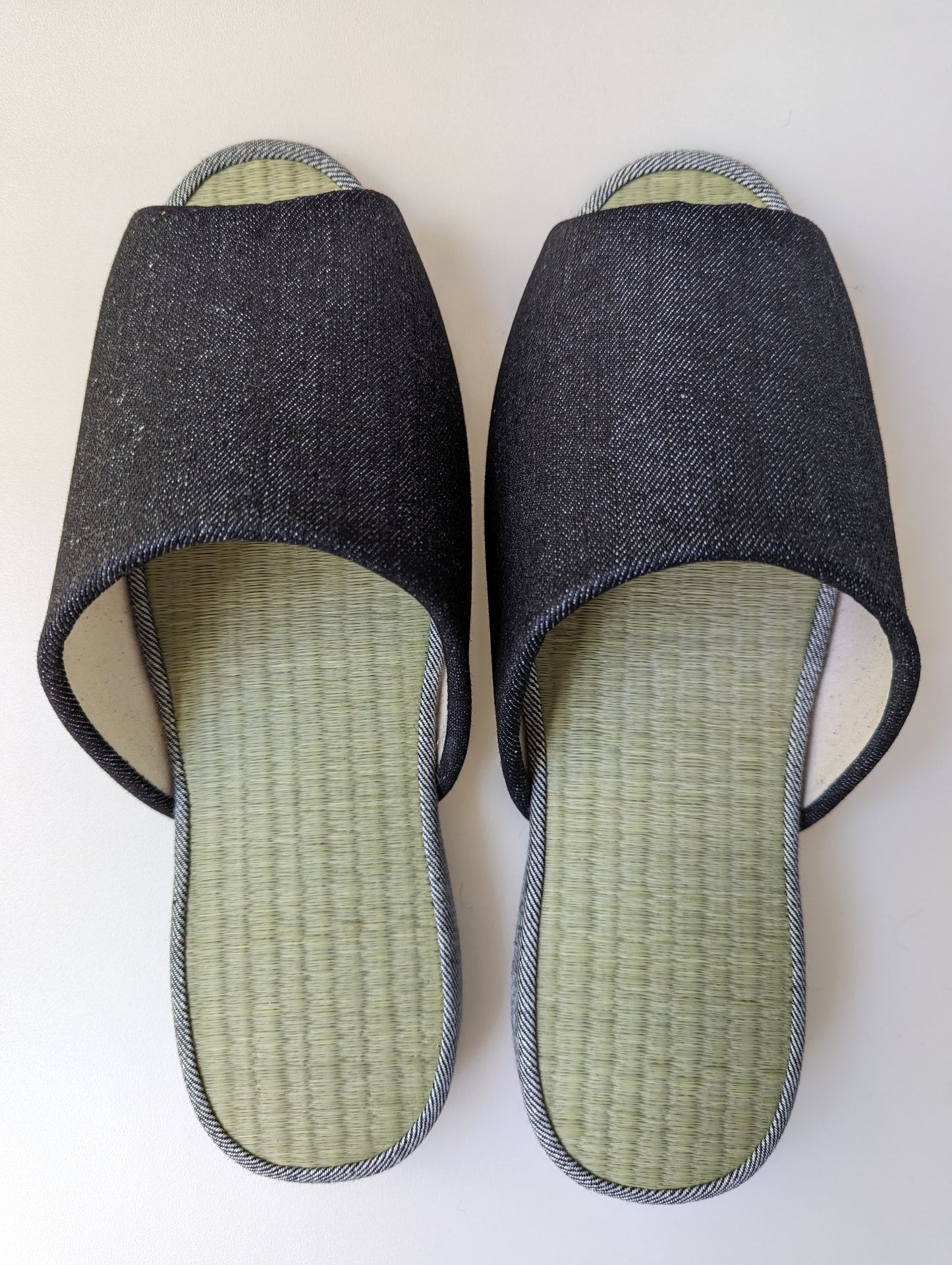 Pantofole Tatami in Denim di Hiroshima【Suola in Feltro di Lana Nera】/【Punta Aperta】