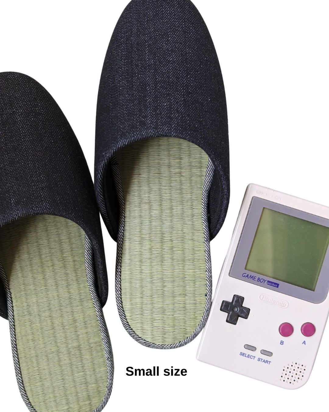 Japanese tatami slippers made with Hiroshima denim and natural igusa mat, handcrafted in Japan.