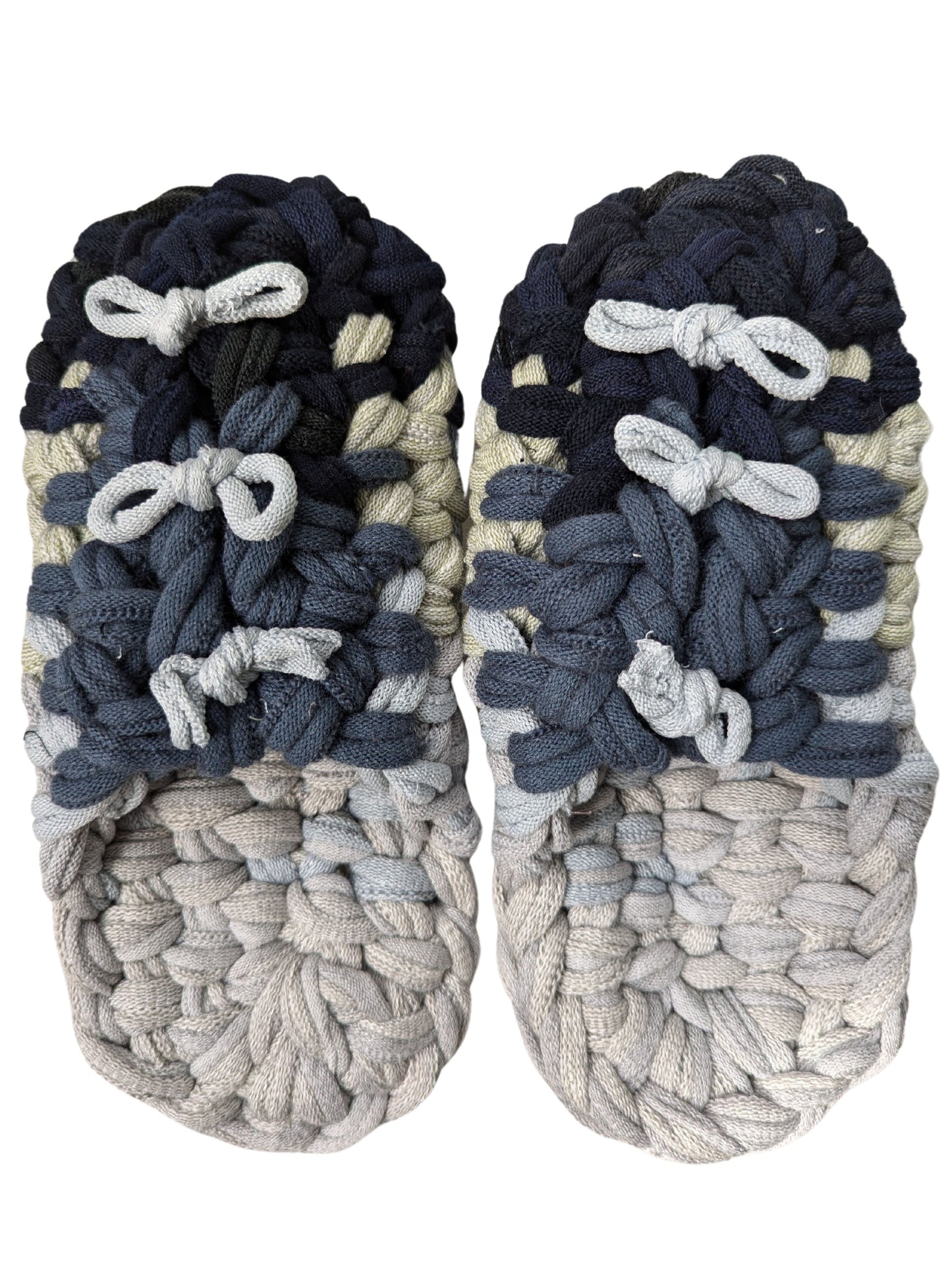 Medium | Knit up-cycle slippers 2024-M114 [Medium]