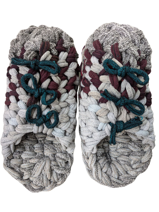 Medium | Knit up-cycle slippers 2024-M101 [Medium]