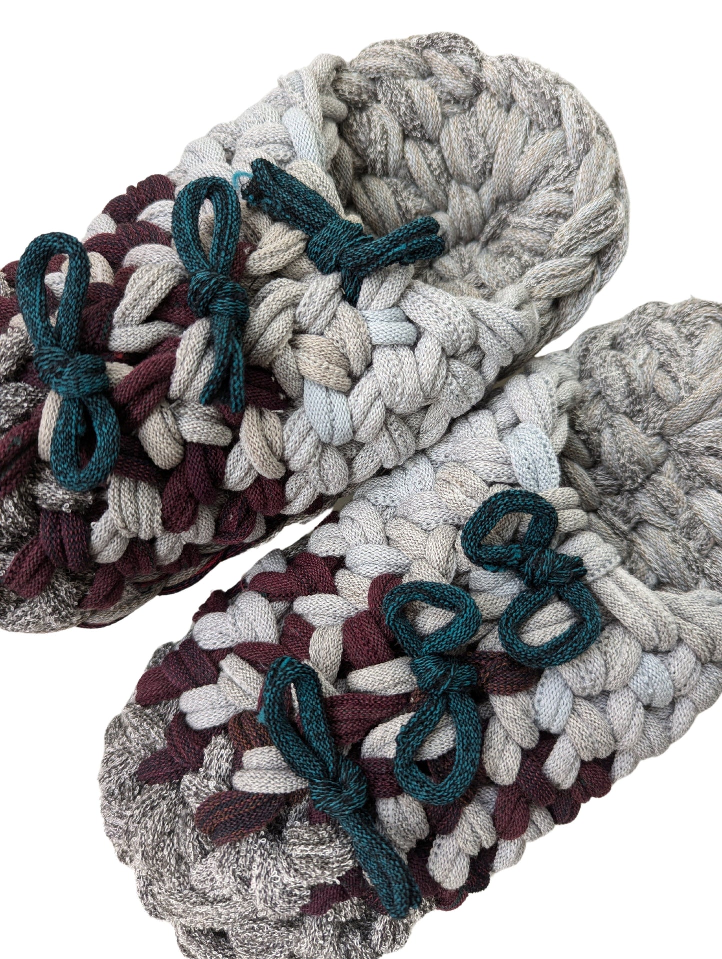 Medium | Knit up-cycle slippers 2024-M101 [Medium]