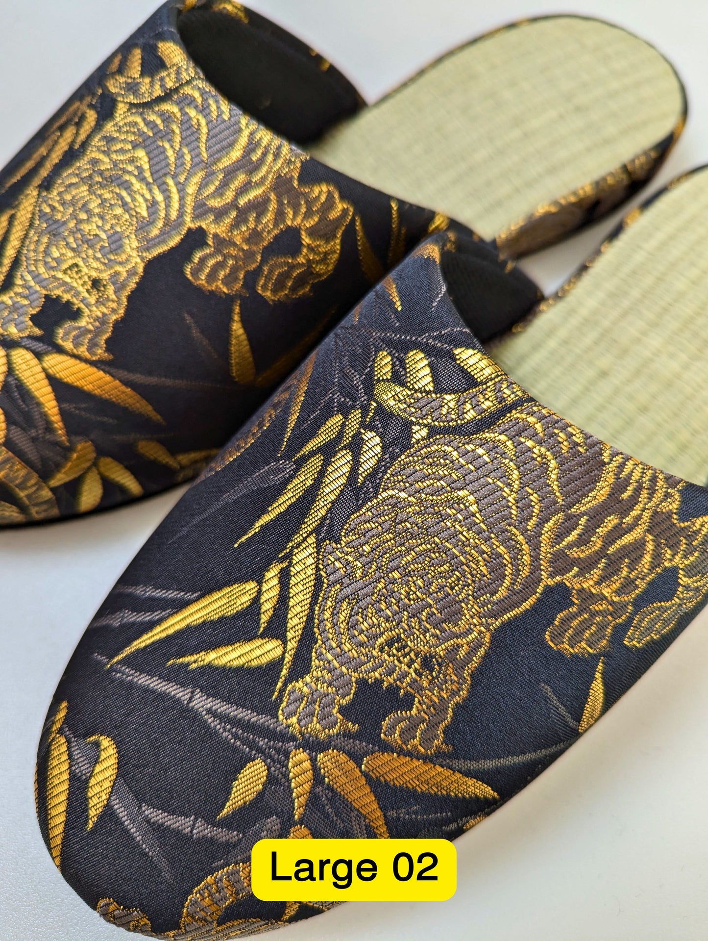 TATAMI × Baihu Byakko Tiger Slippers [Black Wool Felt Sole]