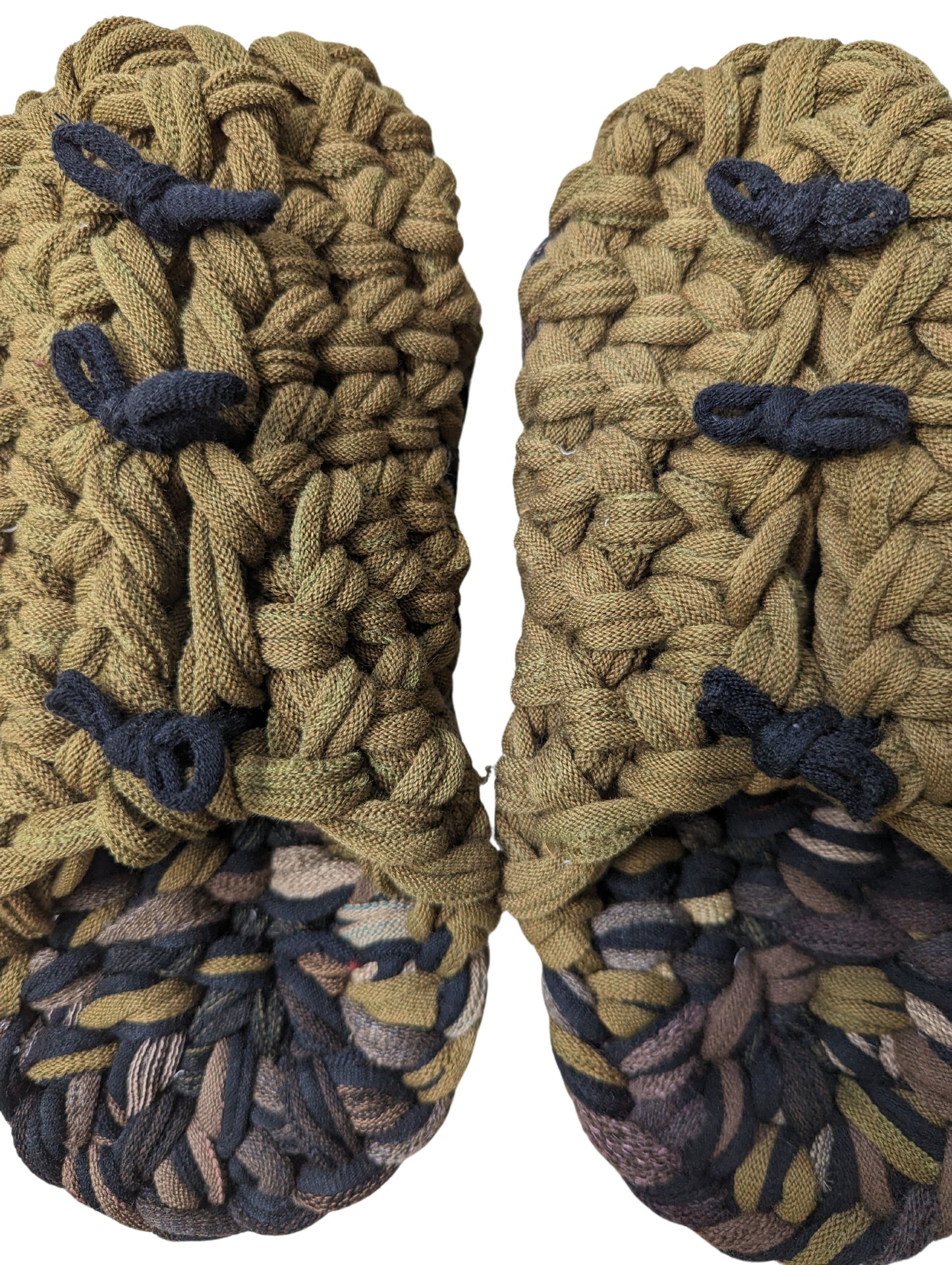 Medium | Knit up-cycle slippers 2024-M48 [Medium]