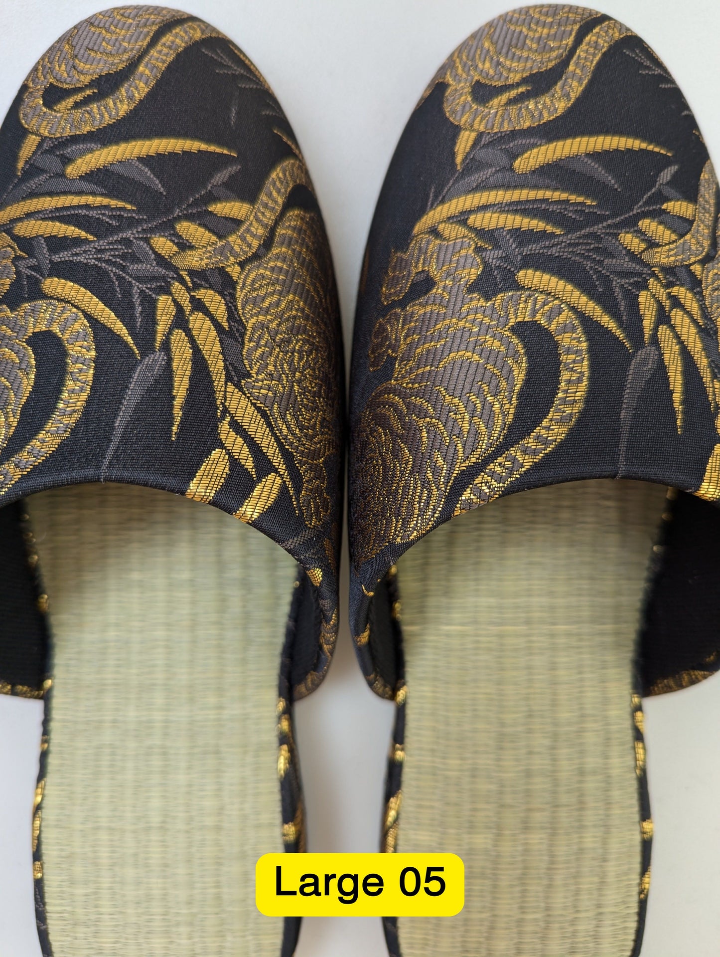 TATAMI × Baihu Byakko Tiger Slippers [Black Wool Felt Sole]