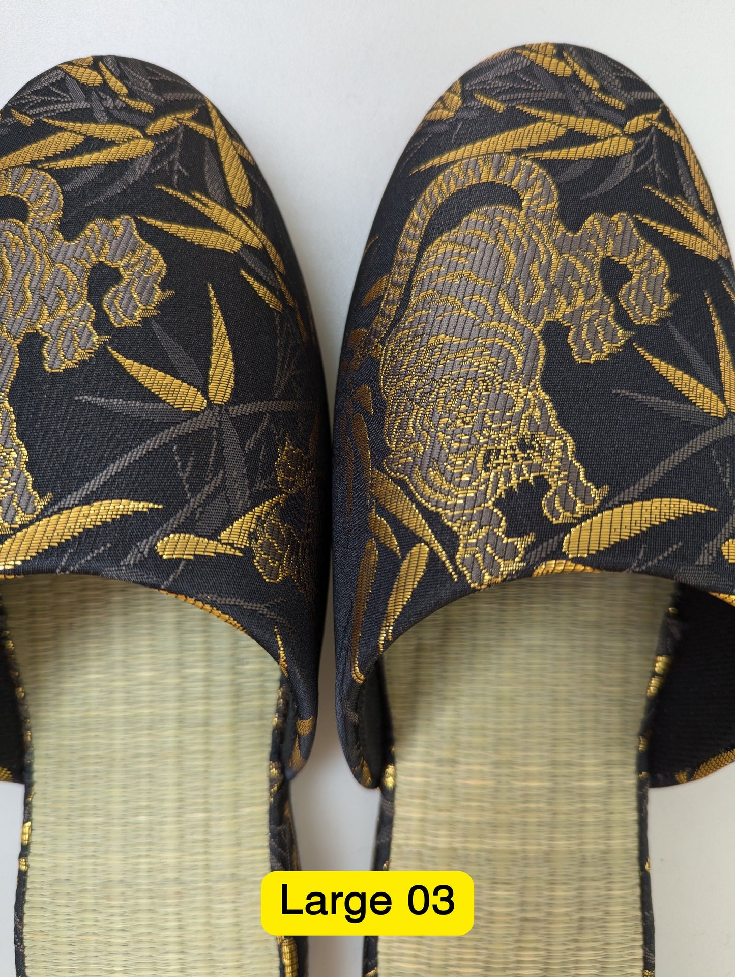 TATAMI × Baihu Byakko Tiger Slippers [Black Wool Felt Sole]