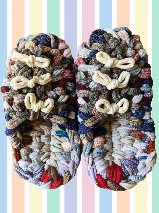 Medium | Knit up-cycle slippers 2023-M11 [Medium]