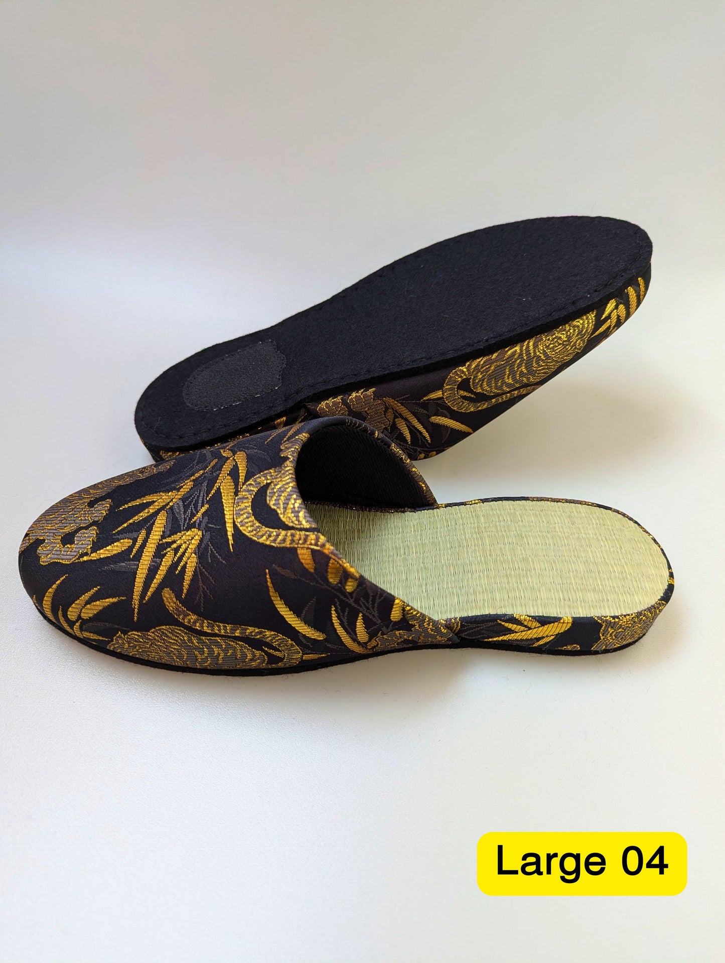 TATAMI × Baihu Byakko Tiger Slippers [Black Wool Felt Sole]