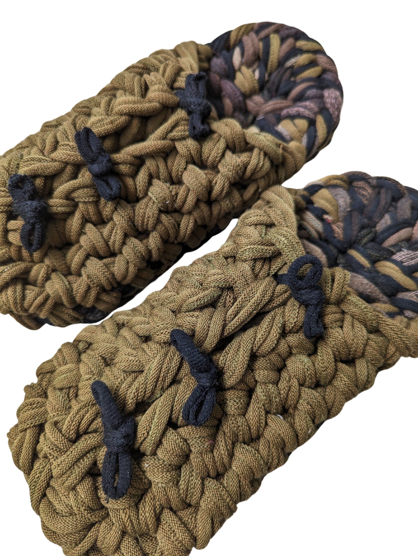 Medium | Knit up-cycle slippers 2024-M48 [Medium]