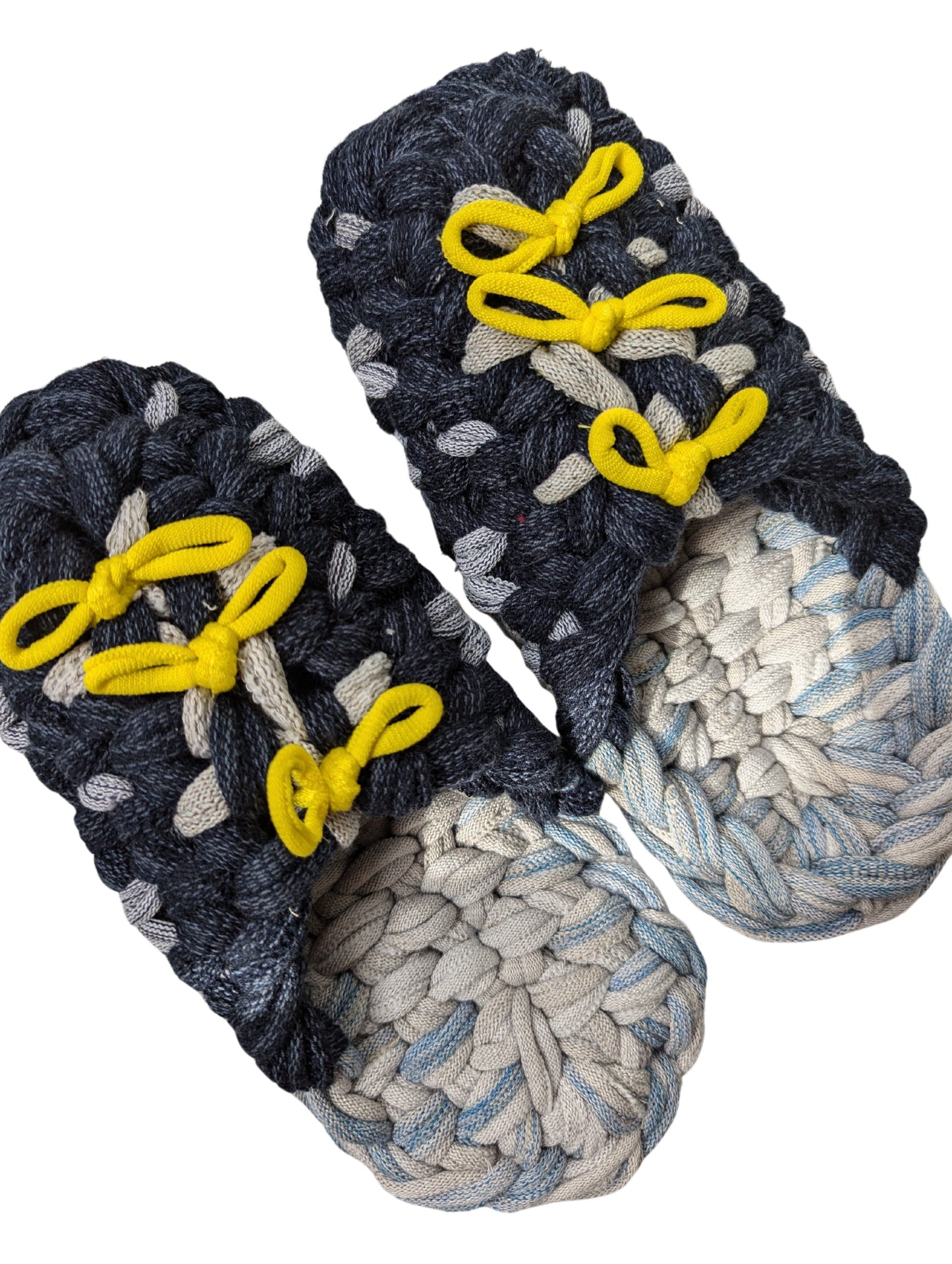 Medium | Knit up-cycle slippers 2024-M112 [Medium]