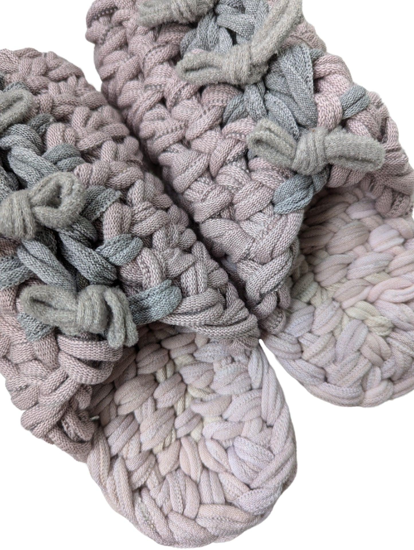 Medium | Knit up-cycle slippers 2024-M117 [Medium]