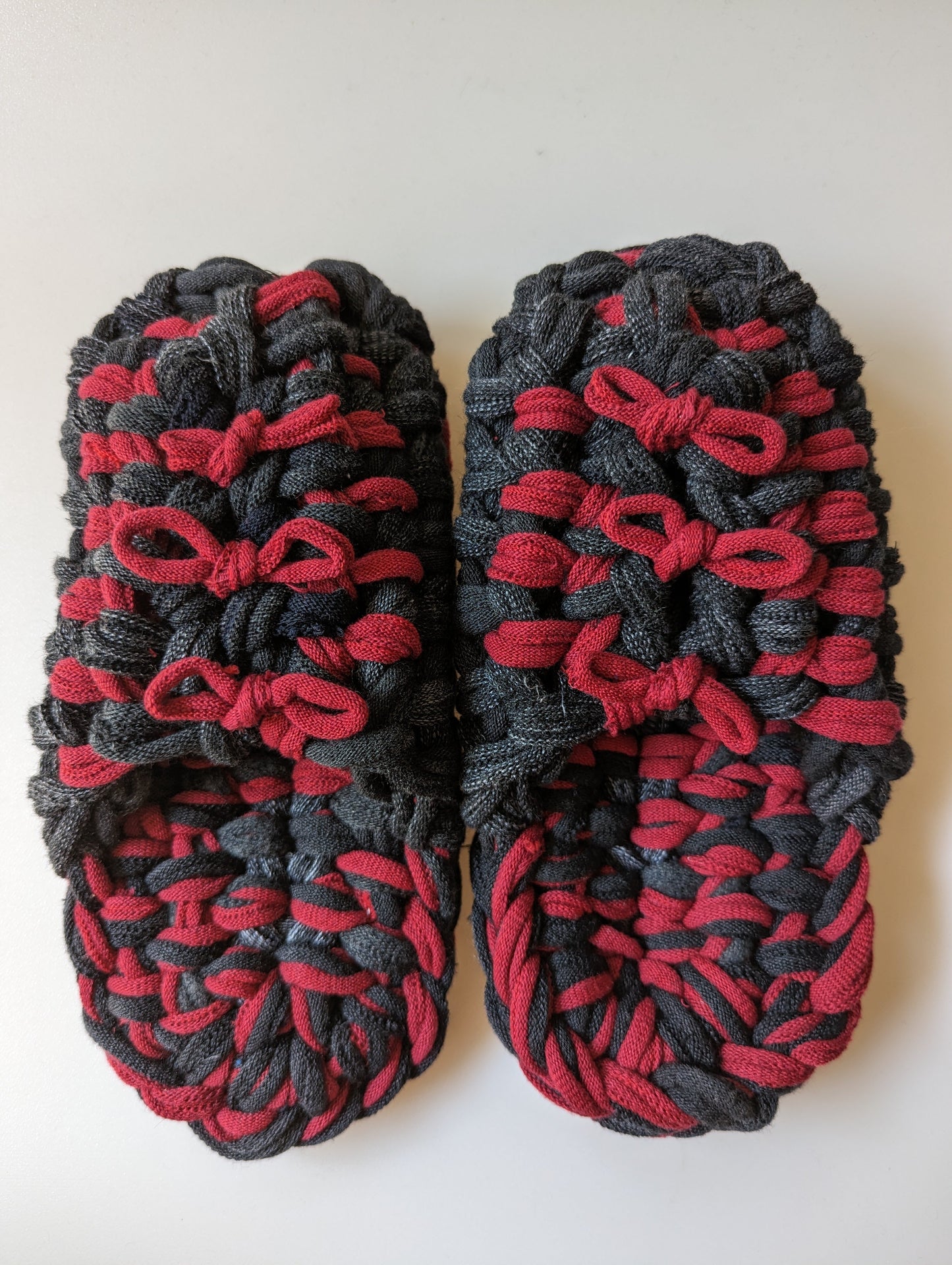 Medium | Knit up-cycle slippers 2023-M14 [Medium]