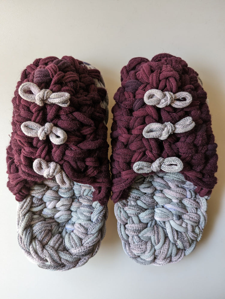 Medium | Knit up-cycle slippers 2023-M15 [Medium]