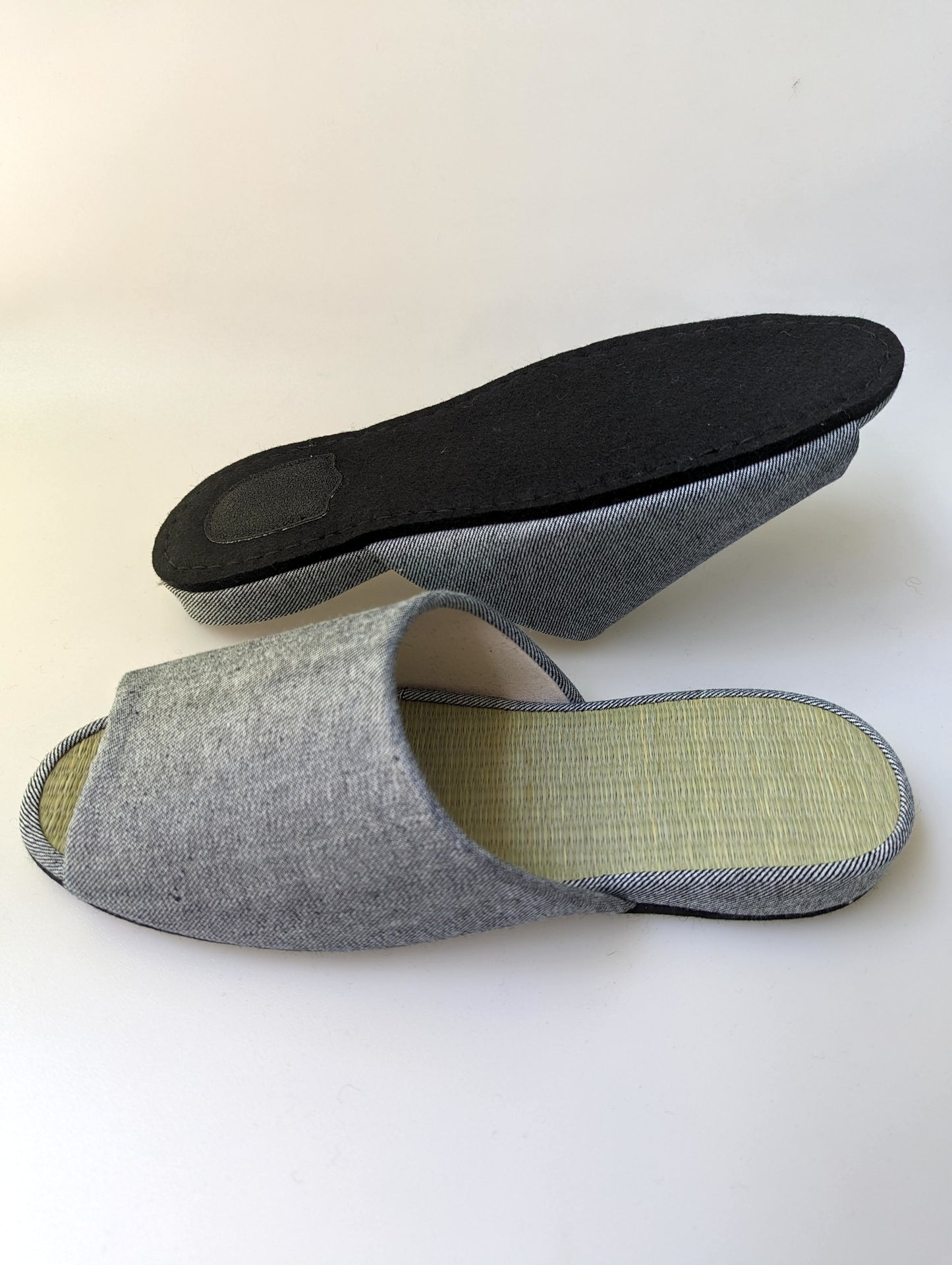 SALE Open-toe TATAMI Denim Slippers B-Type [Black Wool Felt Sole] / Simple [Denim Hiroshima]