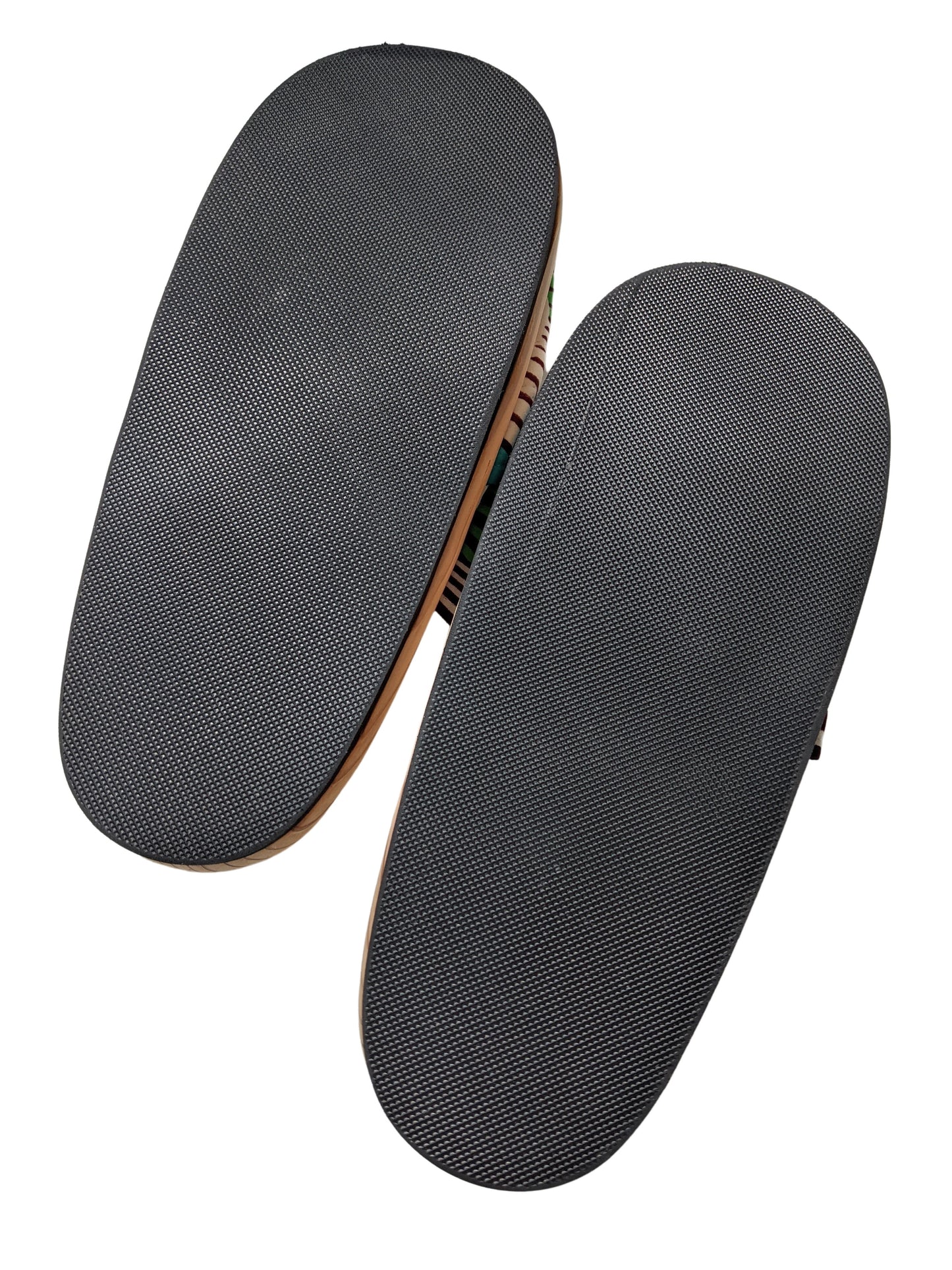 Medium: Wooden slippers natural Japanese cedar SHIMAKO ha GOJIMU #01