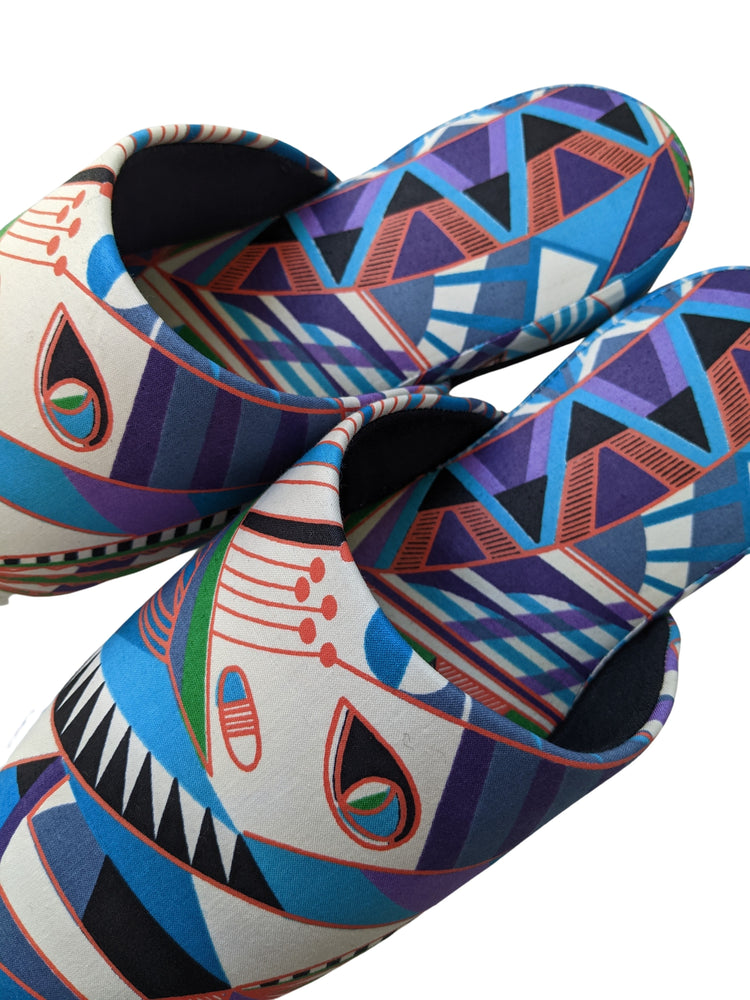 Large Batik Wax Special Printing Mix Slippers [Black wool felt soles] LF2210 [Size Large]